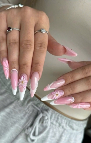 Mina Nails &amp; Beauty 