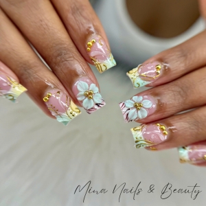 Mina Nails &amp; Beauty 
