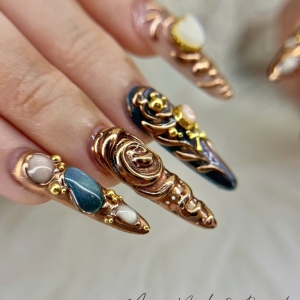 Mina Nails &amp; Beauty 