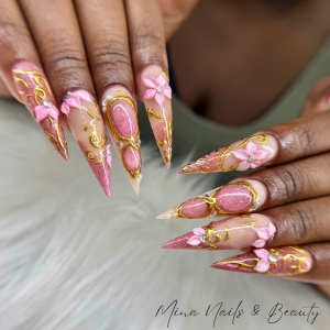 Mina Nails &amp; Beauty 