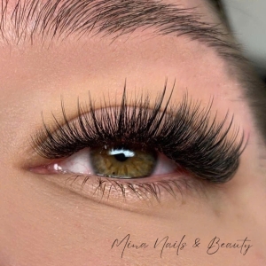 Mina Nails &amp; Beauty 