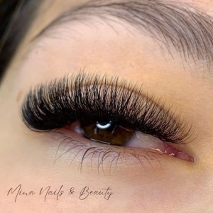 Mina Nails &amp; Beauty 