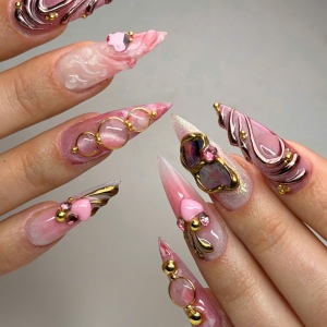 Mina Nails &amp; Beauty 