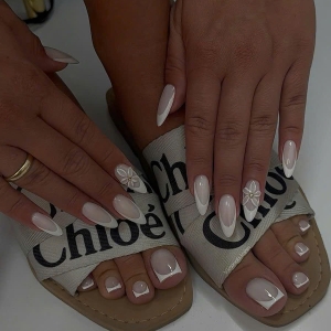 Mina Nails &amp; Beauty 