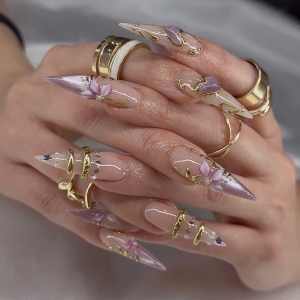 Mina Nails &amp; Beauty 