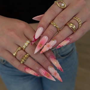 Mina Nails &amp; Beauty 