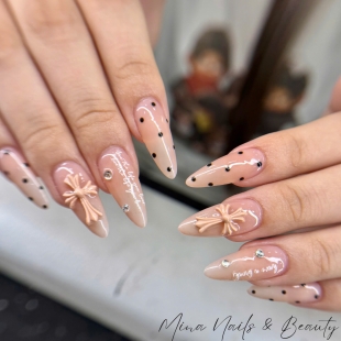 Mina Nails &amp; Beauty 