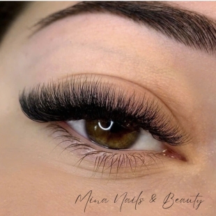 Mina Nails &amp; Beauty 