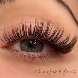 Mina Nails &amp; Beauty 