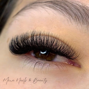 Mina Nails &amp; Beauty 