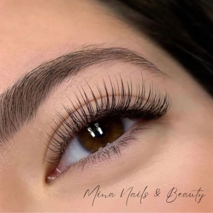Mina Nails &amp; Beauty 