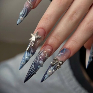 Mina Nails &amp; Beauty 