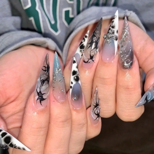 Mina Nails &amp; Beauty 