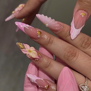 Mina Nails &amp; Beauty 