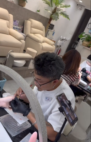 Mina Nails &amp; Beauty 