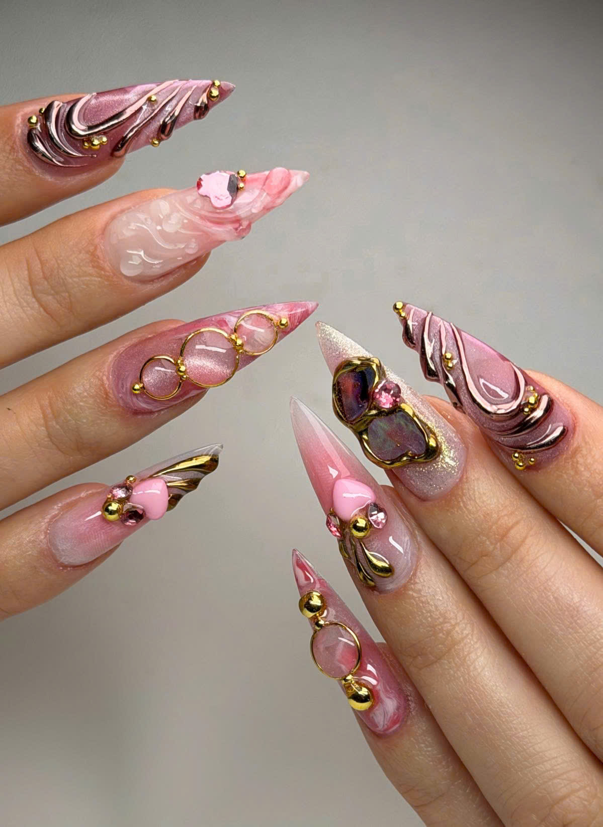 Mina Nails 