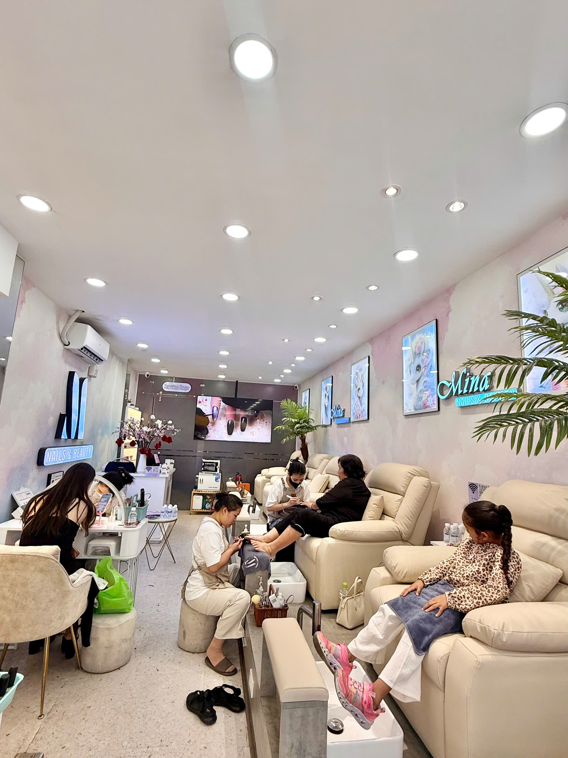 dịch vụ massage chân quận 1