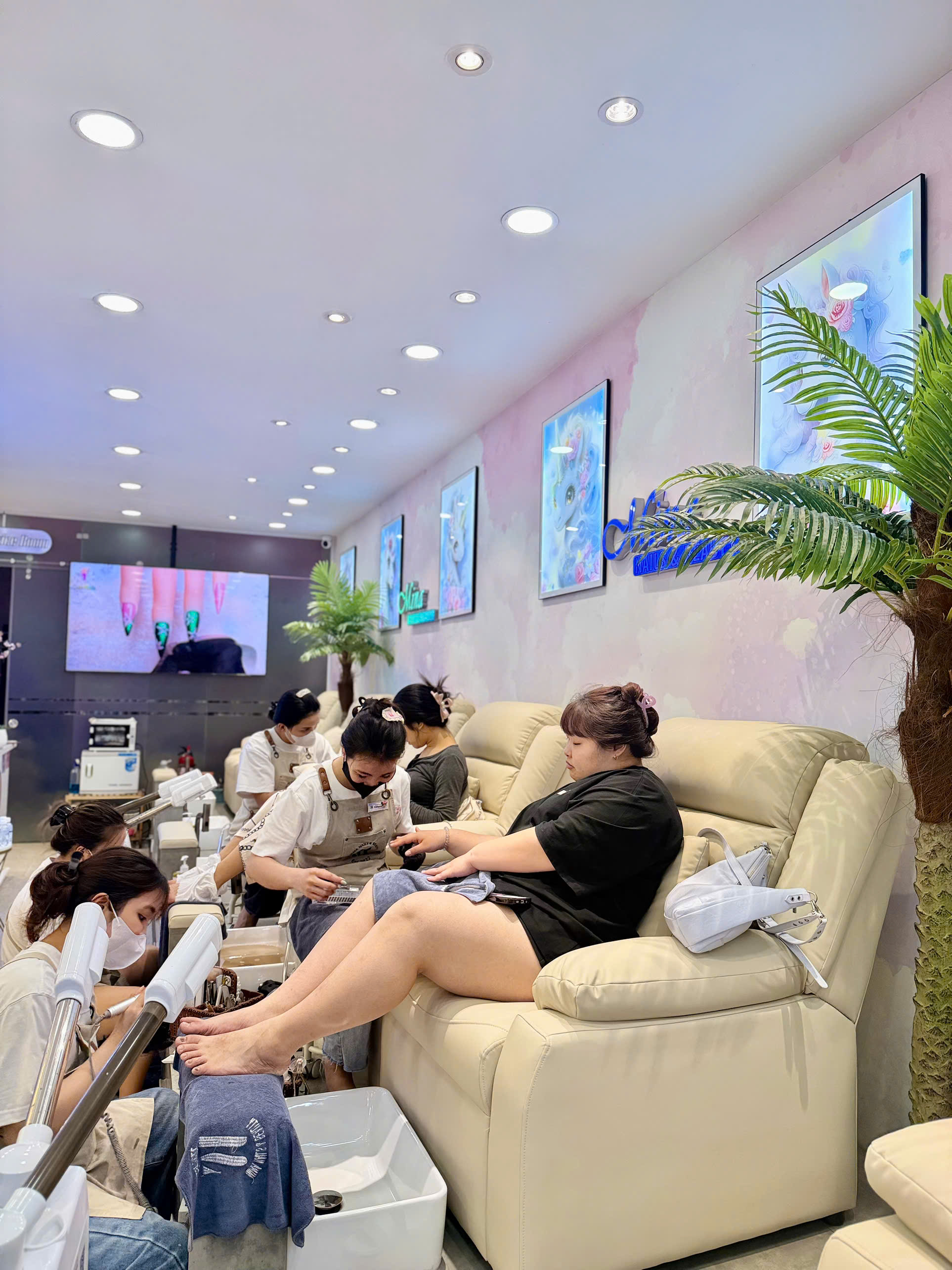 mina Nail quận 1